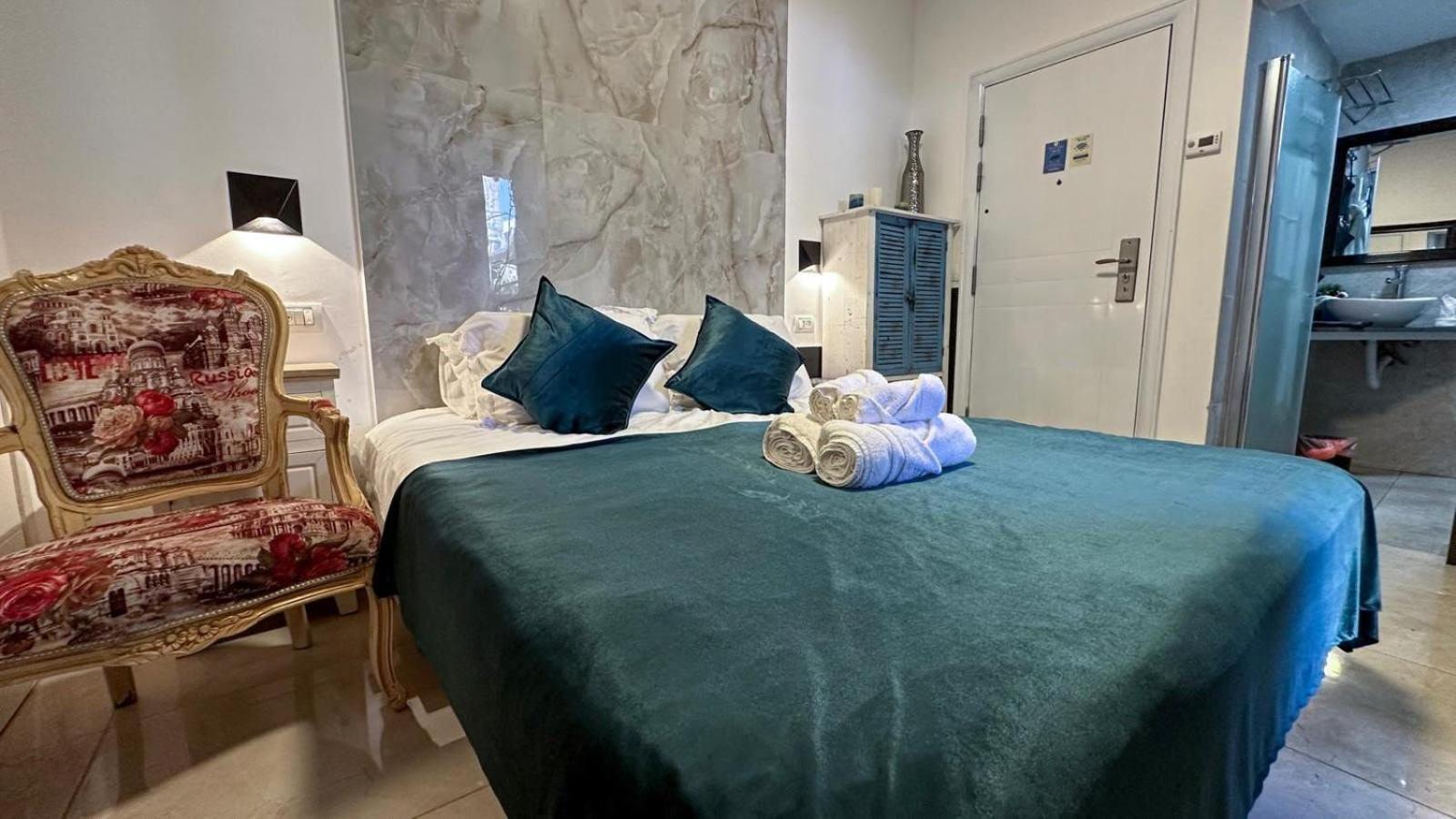Ahuzat Shaul Seaside Bed and Breakfast Hadera Exteriör bild